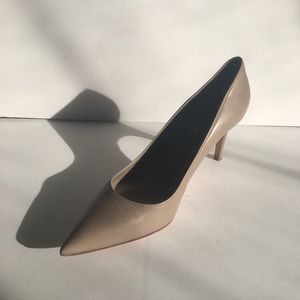 GIANVITO ROSSI Gray Leather Pumps
